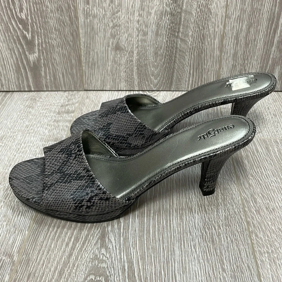 East 5th Slip On Sandal Heeled Reptile Snakeskin Print 8M - Picture 1 of 13